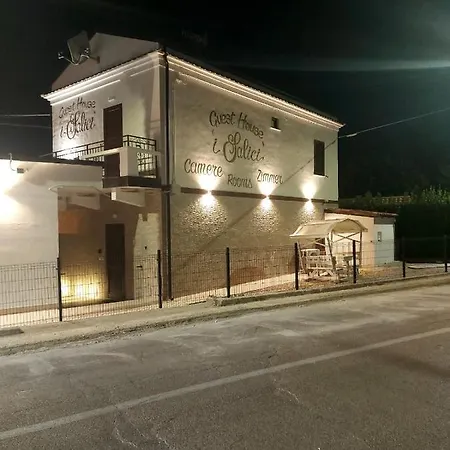 - I Salici